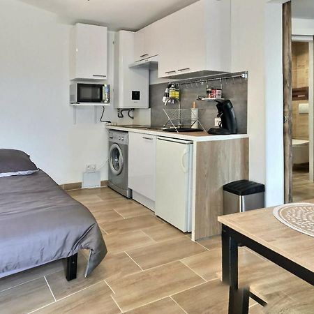 Bleu Lavande - Coquet Appartement Ambiance Village Istres Exterior photo