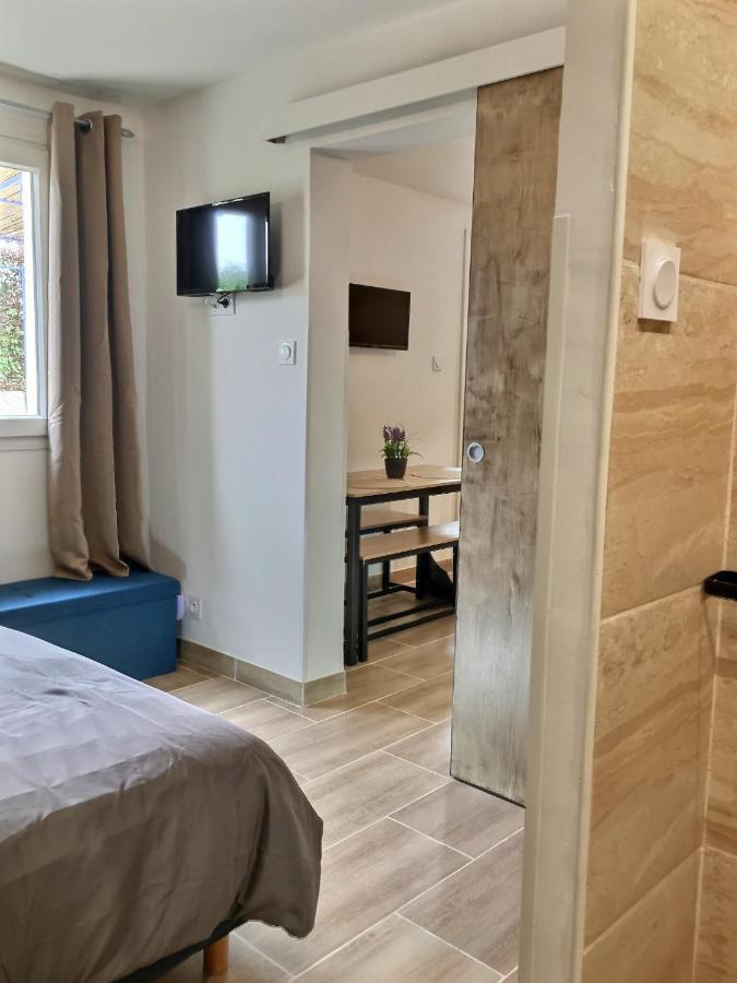 Bleu Lavande - Coquet Appartement Ambiance Village Istres Exterior photo